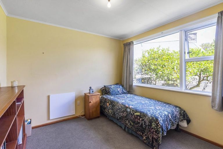 Photo of property in 33 Francis Road, Paraparaumu Beach, Paraparaumu, 5032