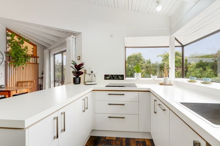 Photo of property in 10 Hewetson Road, Upper Moutere, 7175