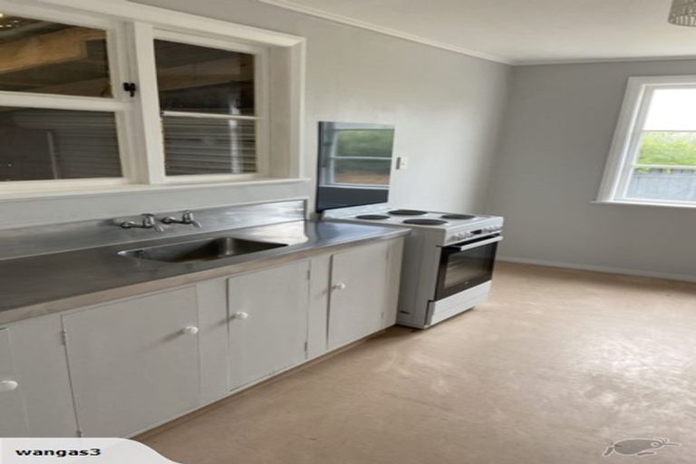 Photo of property in 19 Hulke Street, Foxton, 4814