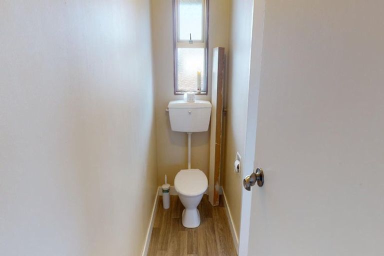 Photo of property in 42 Terry Crescent, Milson, Palmerston North, 4414