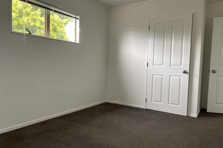 Photo of property in 12 Duxfield Drive, Ranui, Auckland, 0612