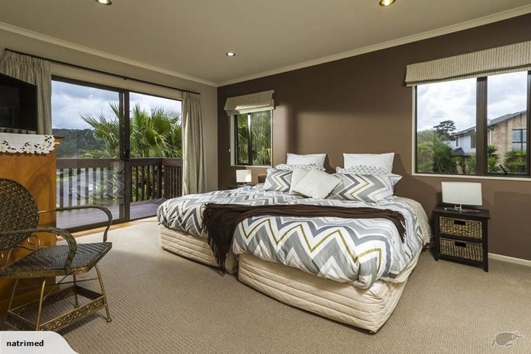 Photo of property in 66 Aberley Road, Schnapper Rock, Auckland, 0632