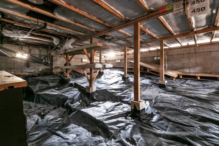 Photo of property in 2/21a Ludlow Terrace, Totara Vale, Auckland, 0627