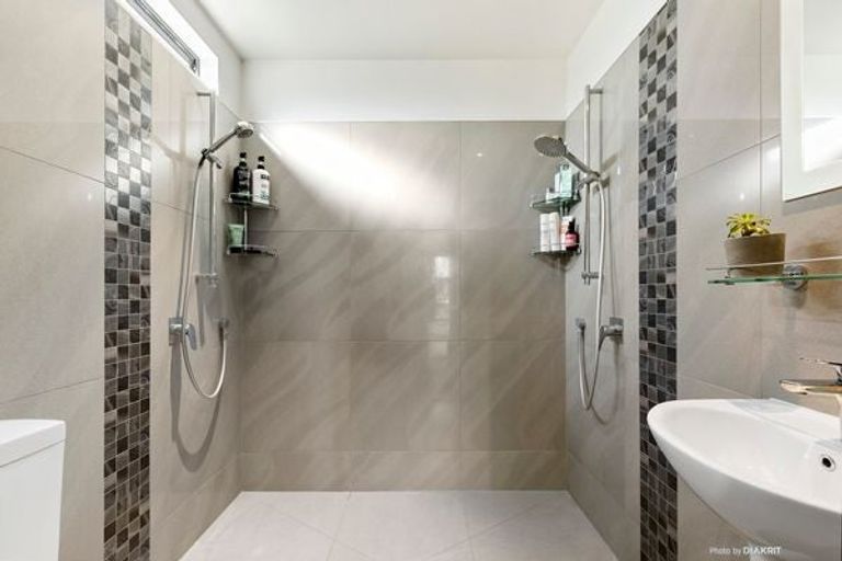 Photo of property in 138 Townsend Road, Miramar, Wellington, 6022