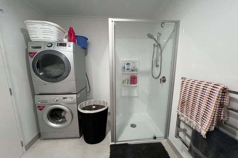 Photo of property in 18 Kaokao Lane, Mangere, Auckland, 2022