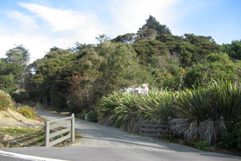Photo of property in 30 Allans Beach Road, Portobello, Dunedin, 9014