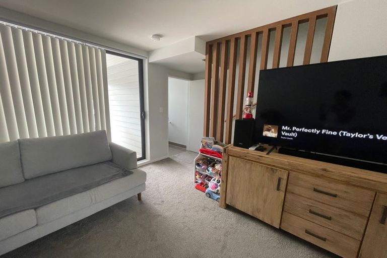 Photo of property in 76 Makamaka Lane, Albany Heights, Auckland, 0632