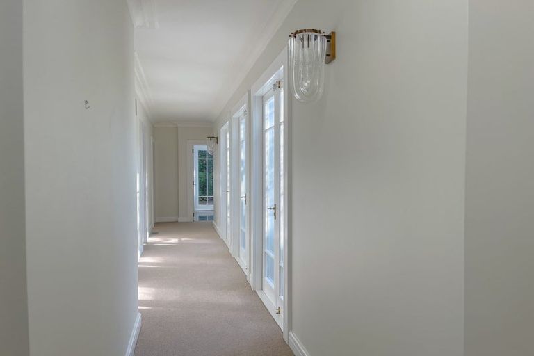 Photo of property in 15 Cambridge Terrace, Devonport, Auckland, 0624