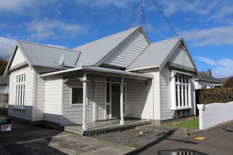 Photo of property in 5a Royal Crescent, Saint Kilda, Dunedin, 9012