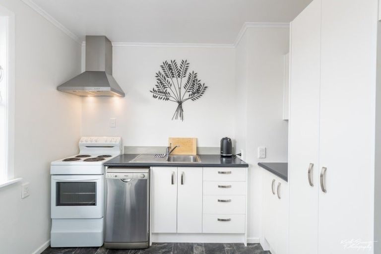 Photo of property in 1/400 Fergusson Drive, Heretaunga, Upper Hutt, 5018