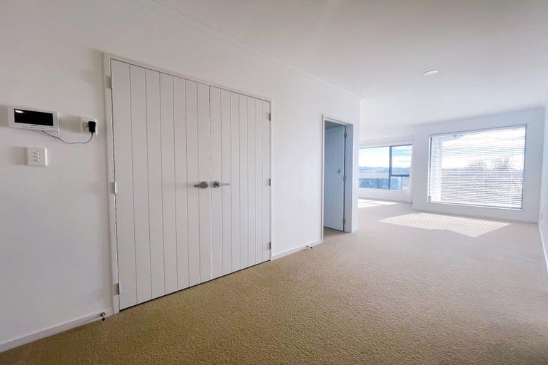 Photo of property in 35 Fennell Crescent, Silverdale, 0932