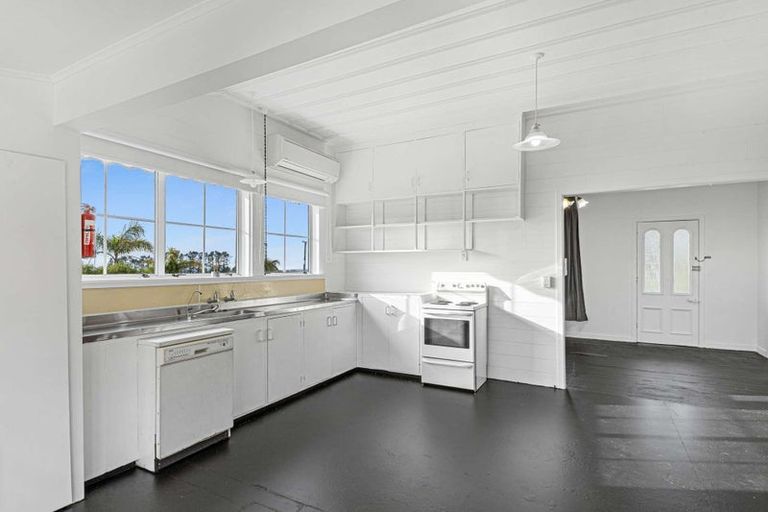 Photo of property in 2634 Mountain Road, Tariki, Stratford, 4394