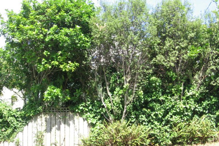 Photo of property in 1/13 Garadice Road, Rothesay Bay, Auckland, 0630