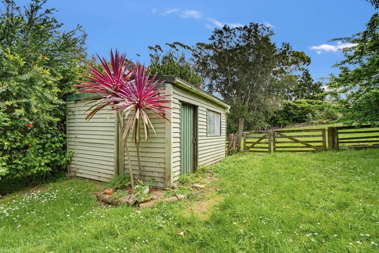 Photo of property in 89 Hamilton Road, Waimauku, 0881