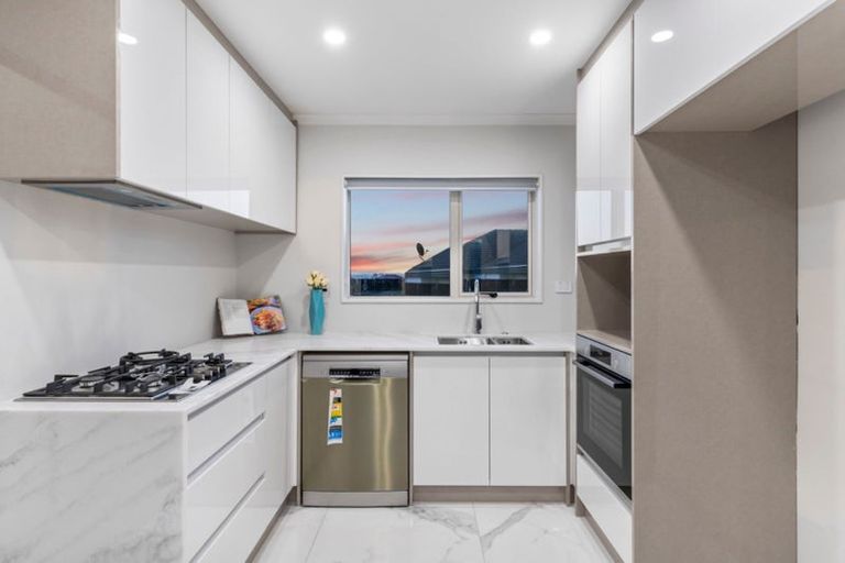 Photo of property in 53 Westerham Drive, Dannemora, Auckland, 2016