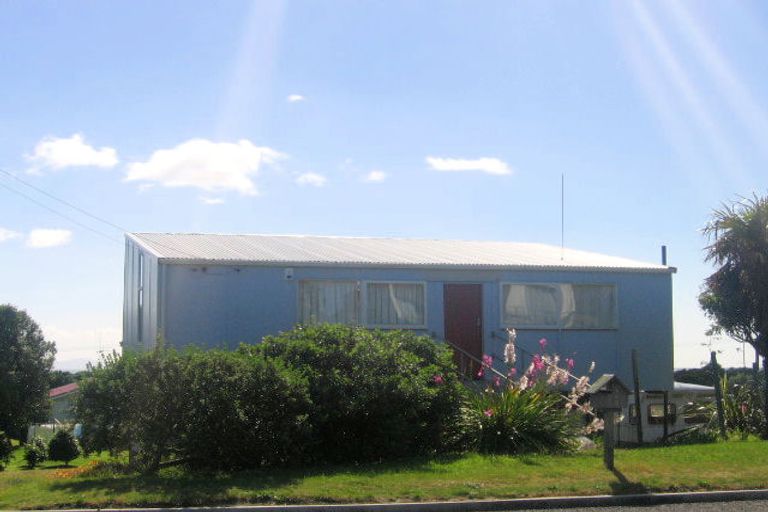 Photo of property in 185 Seaforth Road, Waihi Beach, 3611