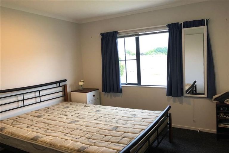 Photo of property in 210b Mcleod Street, Camberley, Hastings, 4120