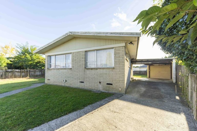 Photo of property in 21 Oakfield Crescent, Pukete, Hamilton, 3200