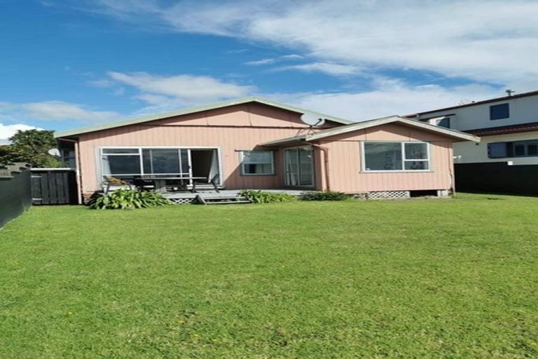 Photo of property in 44b Whiteley Street, Moturoa, New Plymouth, 4310