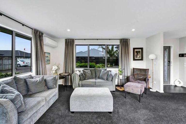 Photo of property in 15 Keene Drive, Bell Block, New Plymouth, 4312