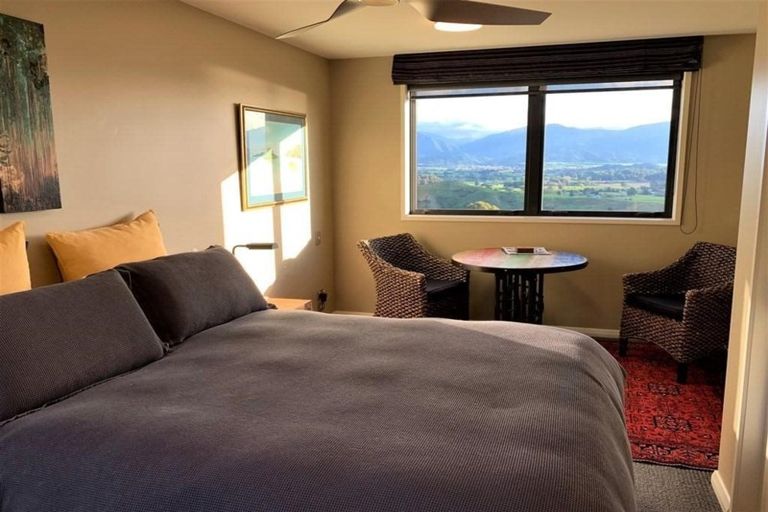 Photo of property in 104 Bay Vista Drive, Pohara, Takaka, 7183