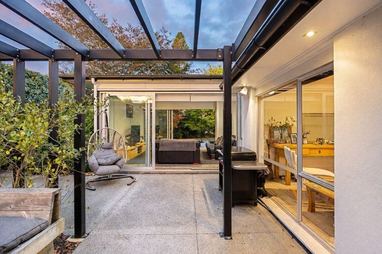 Photo of property in 1/10 Chevron Place, Ilam, Christchurch, 8041