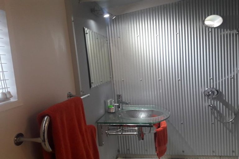 Photo of property in 2/31 Telstar Place, Beach Haven, Auckland, 0626