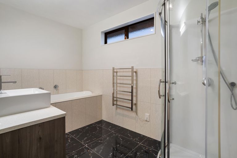 Photo of property in 16 Dalray Avenue, Takanini, 2112