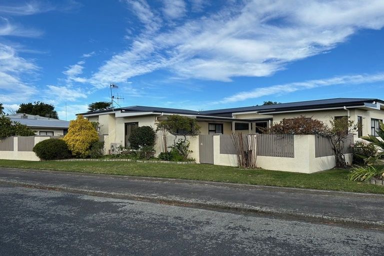 Photo of property in 10 Cassino Crescent, Onekawa, Napier, 4110