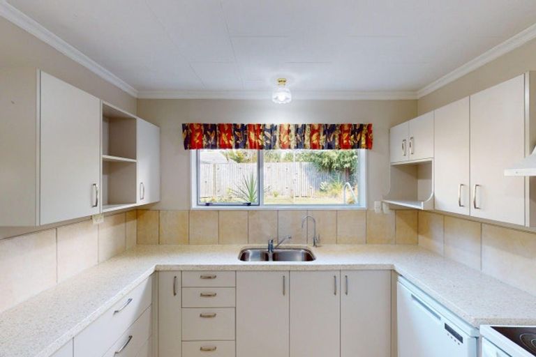 Photo of property in 12b Stuart Street, Levin, 5510