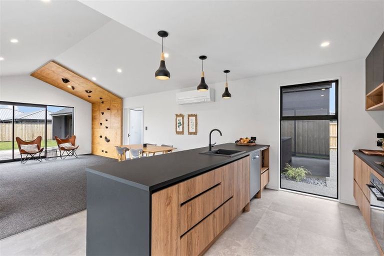 Photo of property in 76 Brenley Drive, Rolleston, 7614