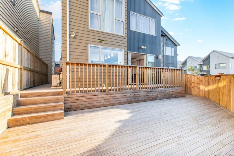 Photo of property in 10 Hea Road, Hobsonville, Auckland, 0616