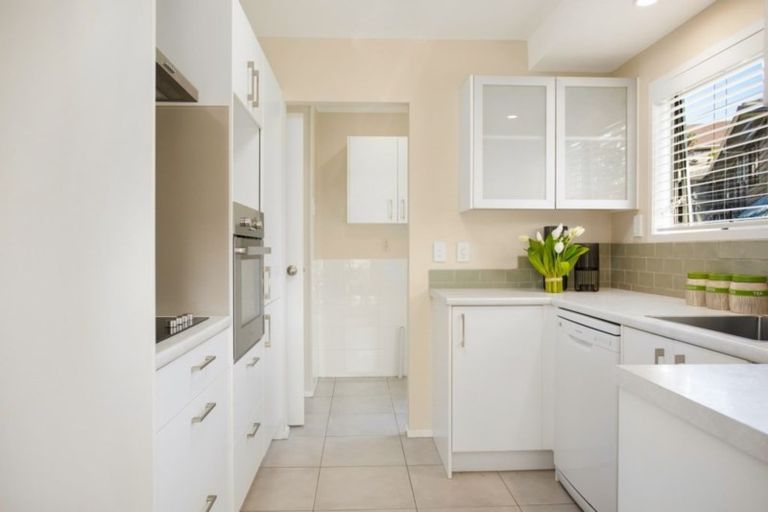 Photo of property in 1/13 Redwing Street, Browns Bay, Auckland, 0630