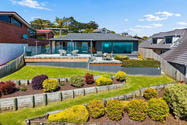 Photo of property in 6 Durness Place, Red Beach, 0932
