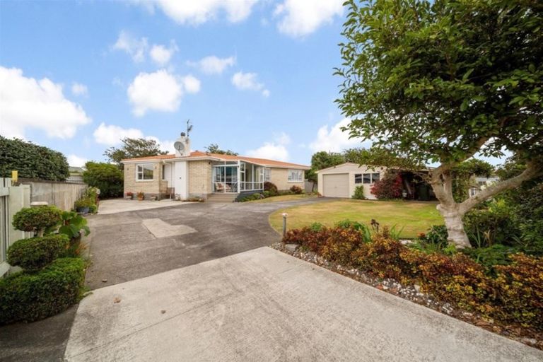 Photo of property in 52a Dixon Avenue, Hawera, 4610