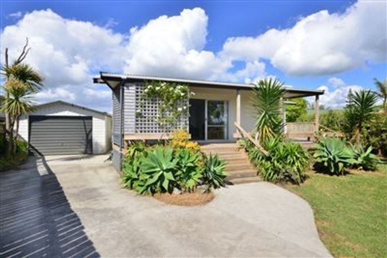 Photo of property in 14a Ross Crescent, Orewa, 0931