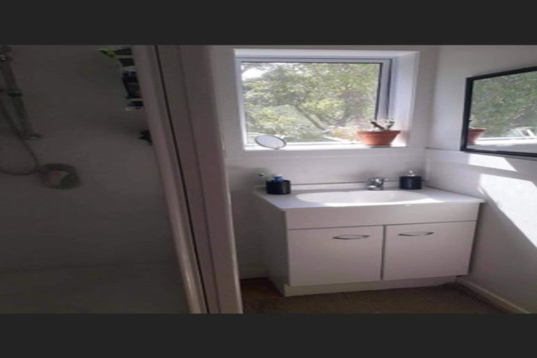 Photo of property in 51 Pembroke Road, Northland, Wellington, 6012