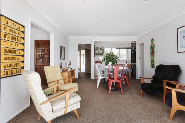 Photo of property in 306 Omokoroa Road, Omokoroa, 3114