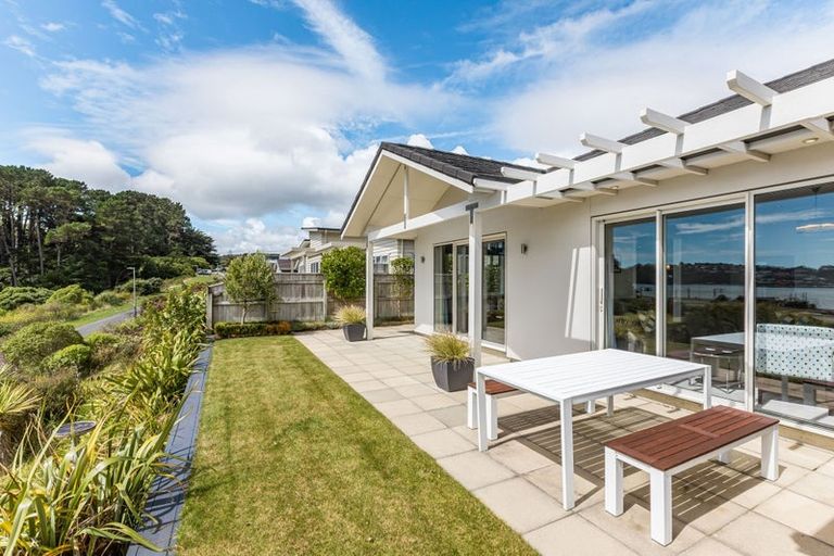 Photo of property in 10 John Burke Drive, Aotea, Porirua, 5024