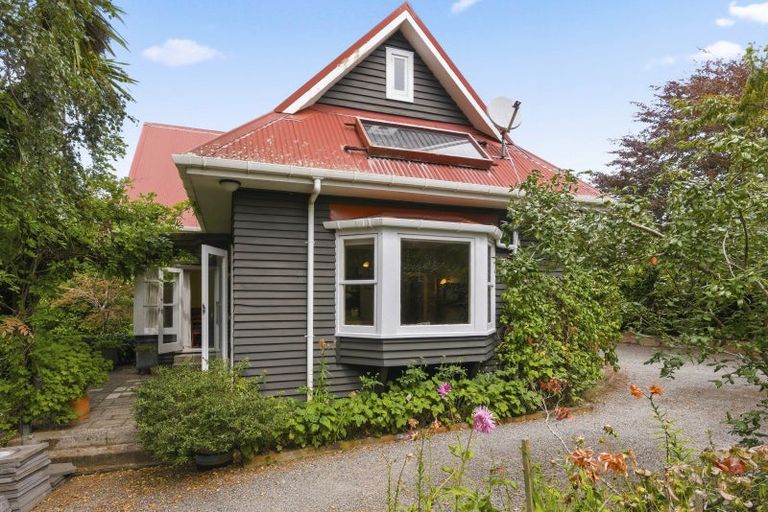 Photo of property in 3-5 Rewa Road, Raumati Beach, Paraparaumu, 5032