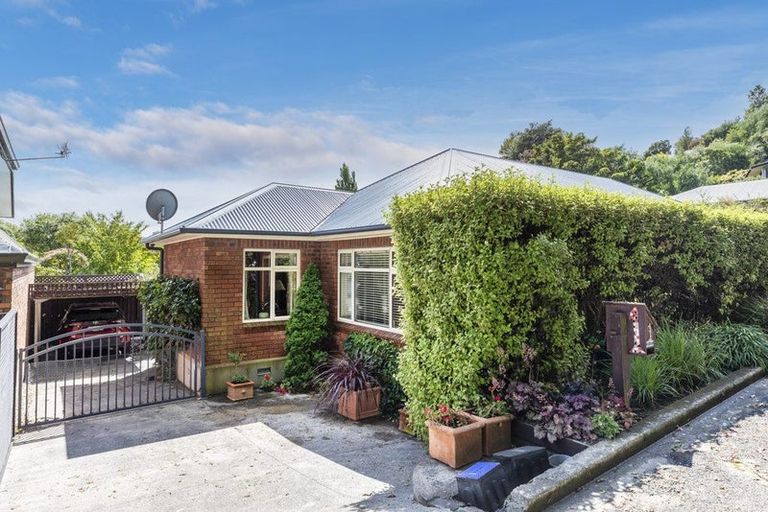 Photo of property in 19 Bowenvale Avenue, Cashmere, Christchurch, 8022