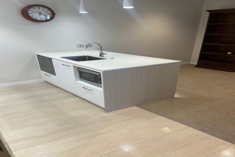 Photo of property in The Victor, 310/4 Bute Road, Browns Bay, Auckland, 0630