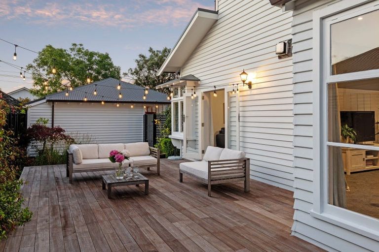 Photo of property in 112 Knowles Street, St Albans, Christchurch, 8052