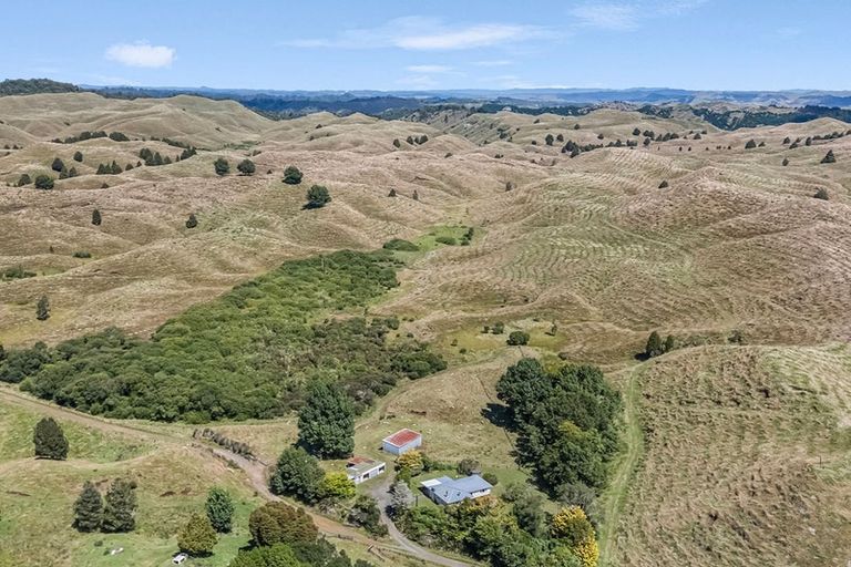 Photo of property in 710 Mangapapa Road, Tangarakau, Stratford, 4397