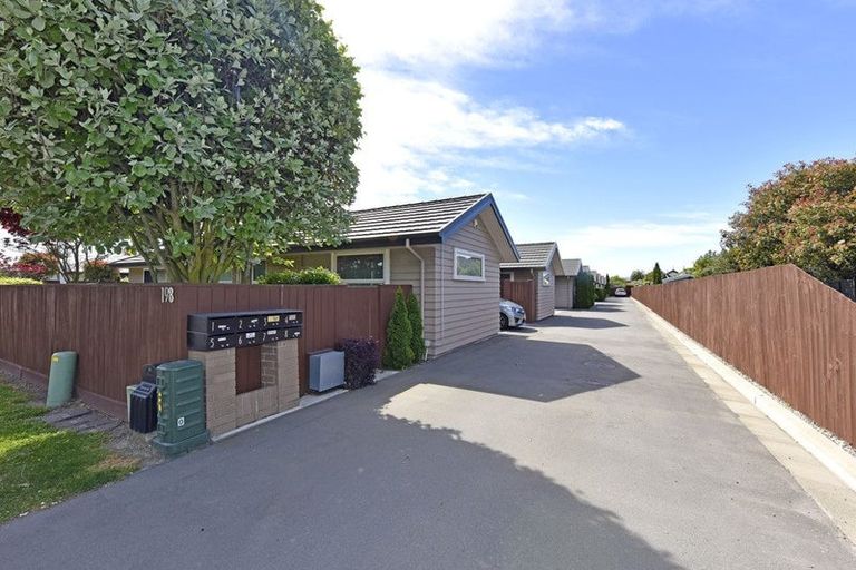 Photo of property in 4/198 Racecourse Road, Sockburn, Christchurch, 8042