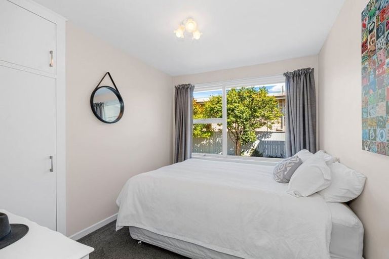 Photo of property in 24 Highfield Place, Avonhead, Christchurch, 8042