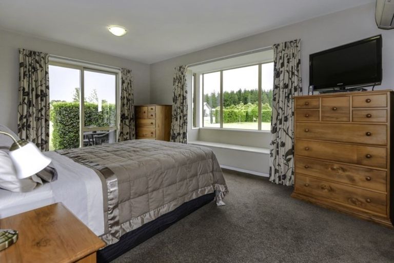 Photo of property in 17 Mchugh Crescent, Darfield, 7510