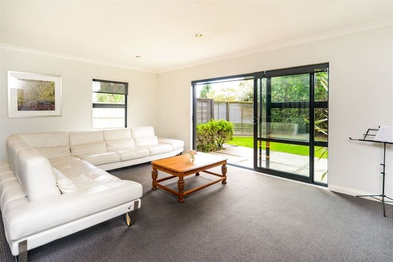 Photo of property in 12a Conway Place, Terrace End, Palmerston North, 4410