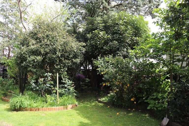 Photo of property in 86 Hakanoa Street, Huntly, 3700