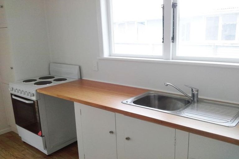 Photo of property in 5 Tohu Place, Spotswood, New Plymouth, 4310